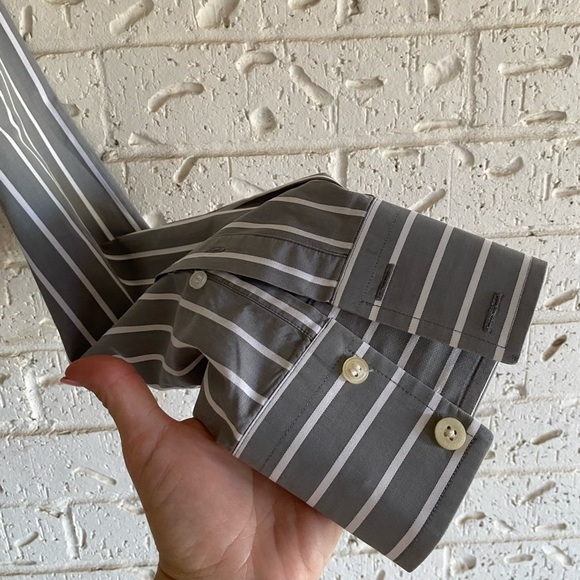 Vintage Abercrombie & Fitch Gray and White Striped Dress Shirt - Picture 6 of 6